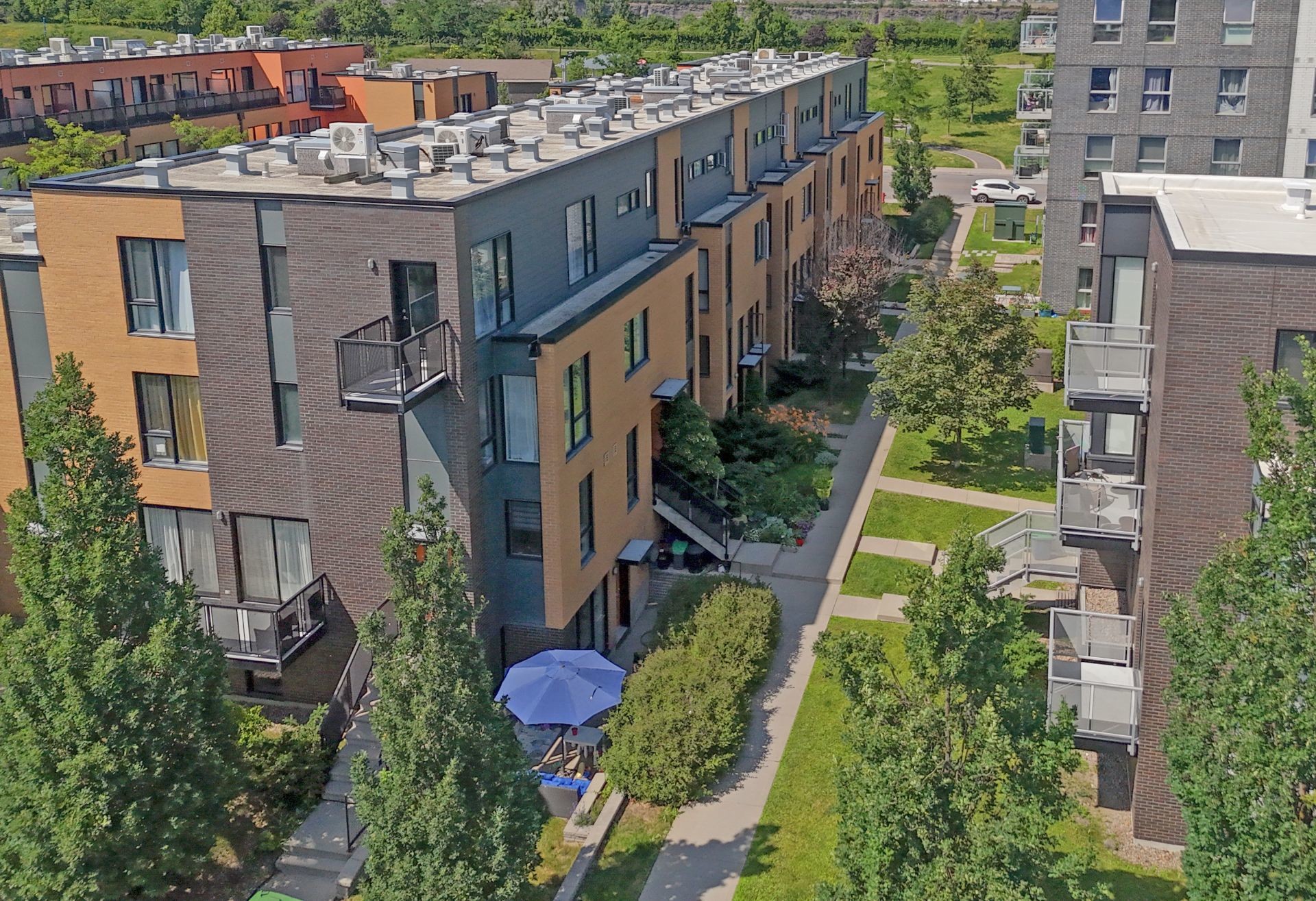 Overall view - 5301 Rue Gabriele-Frascadore, Montréal (Mercier/Hochelaga-Maisonneuve), QC - Outdoor