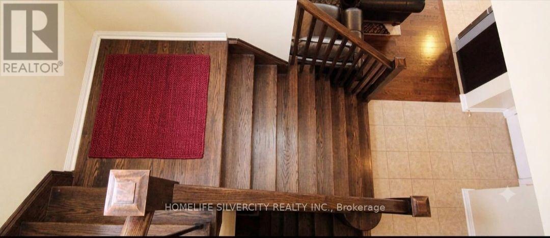 7 Biddens Square, Brampton, ON - Indoor Photo Showing Other Room