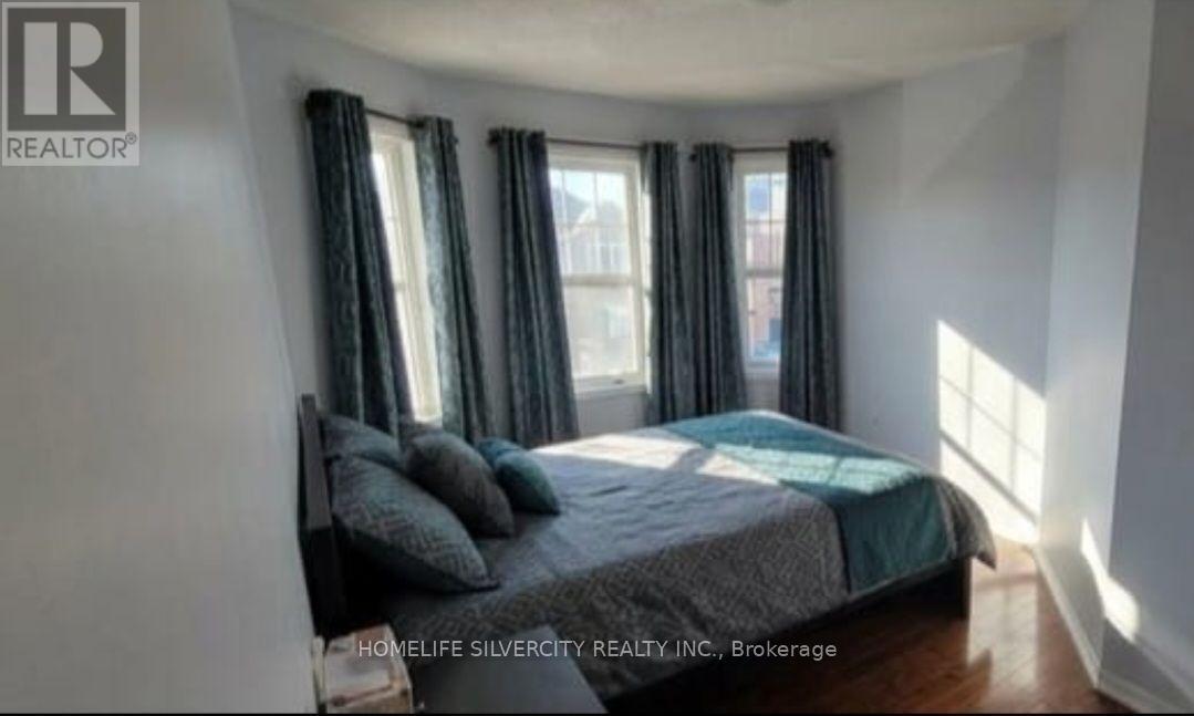 7 Biddens Square, Brampton, ON - Indoor Photo Showing Bedroom