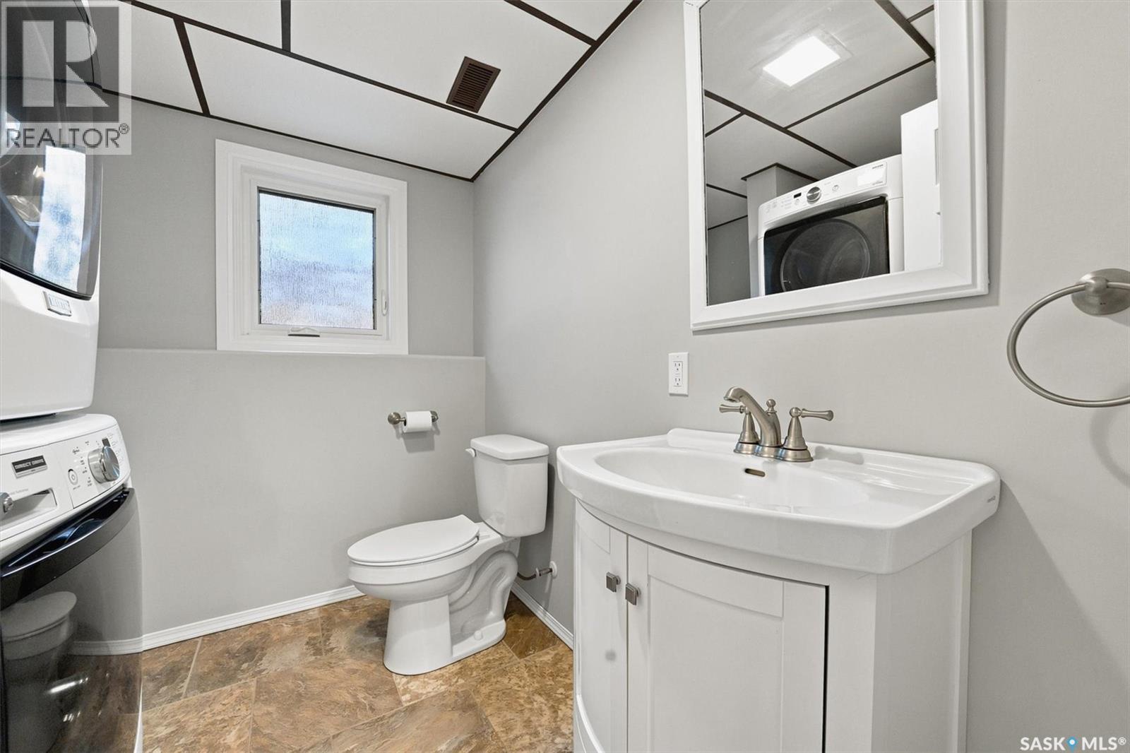 144 Sylvite Crescent, Allan, SK - Indoor Photo Showing Bathroom
