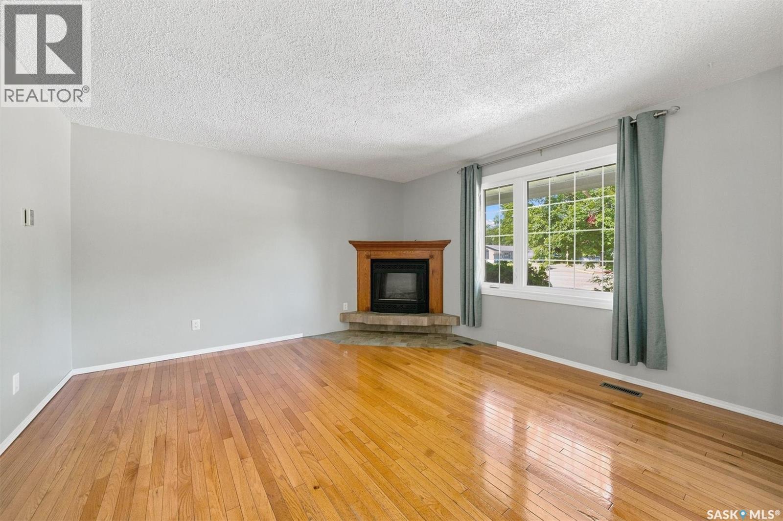144 Sylvite Crescent, Allan, SK - Indoor Photo Showing Living Room