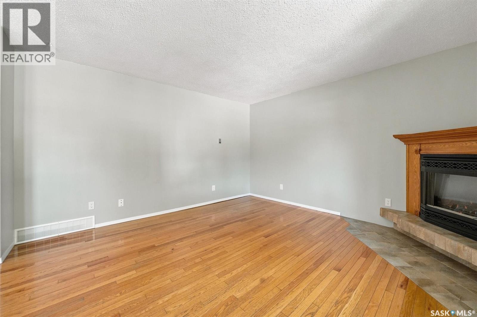 144 Sylvite Crescent, Allan, SK - Indoor With Fireplace