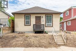 964 Athabasca STREET W Moose Jaw, SK S6H 2E4