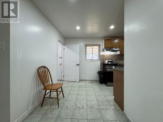 220 John Tabor Trail, Toronto, ON - Indoor