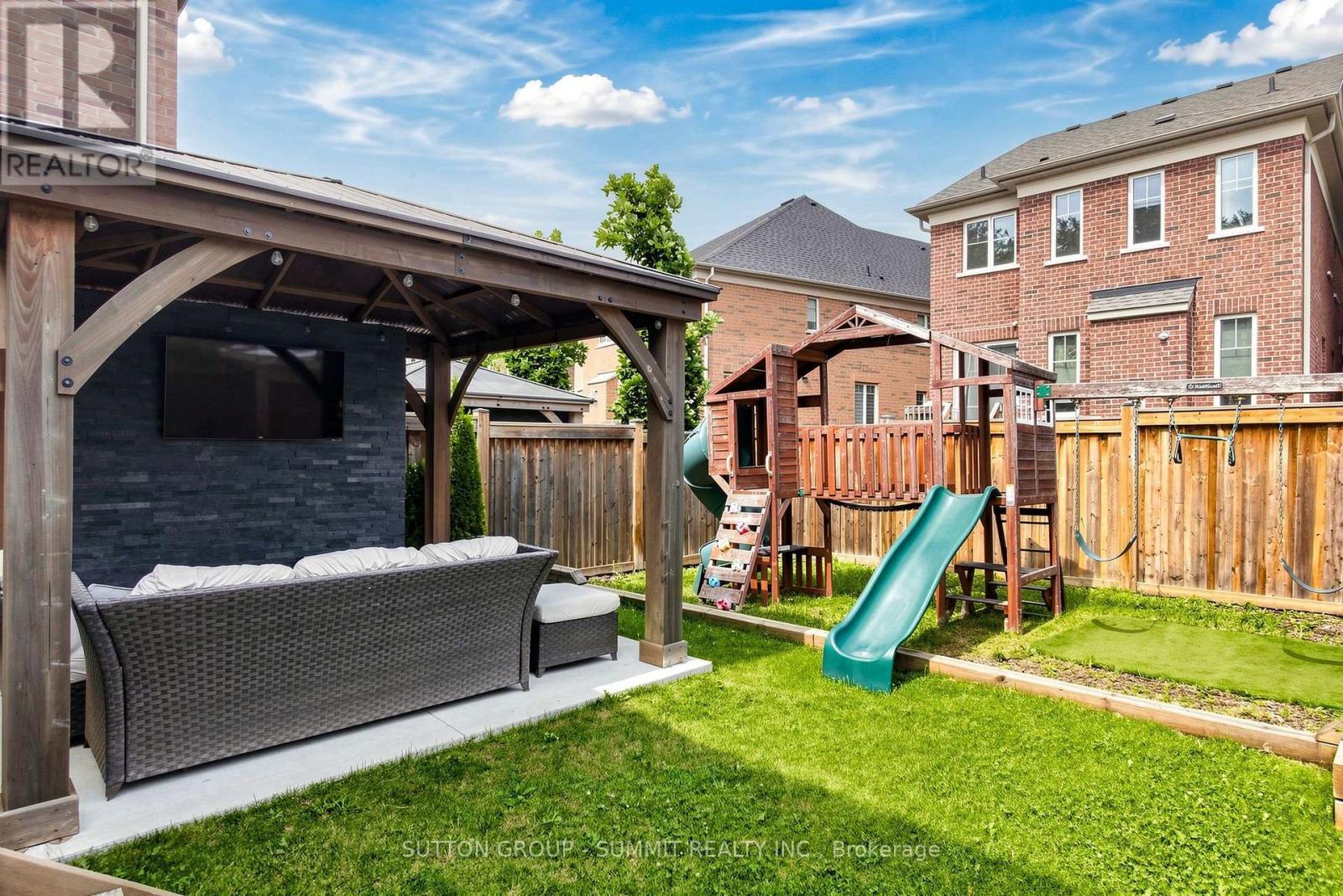 33 Kettle Valley Trail, King, ON - Outdoor With Deck Patio Veranda