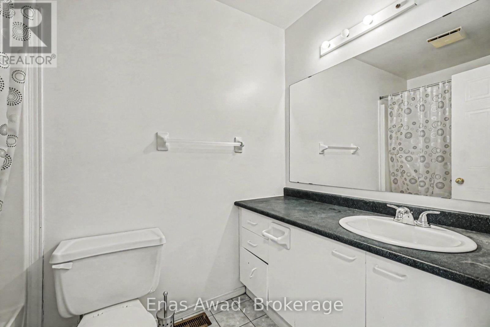 7 Rothbury Crescent, Ottawa, ON - Indoor Photo Showing Bathroom