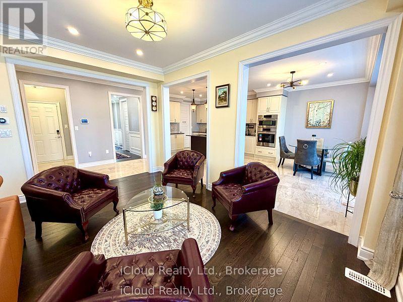 56 Esther Crescent, Thorold, ON - Indoor Photo Showing Living Room