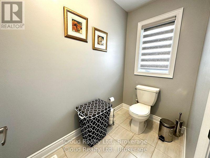 56 Esther Crescent, Thorold, ON - Indoor Photo Showing Bathroom