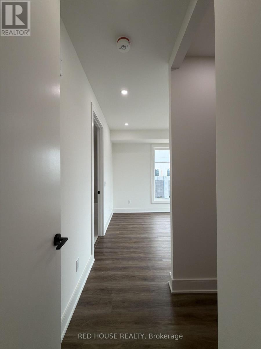 177 Everett Common, St. Catharines, ON - Indoor Photo Showing Other Room