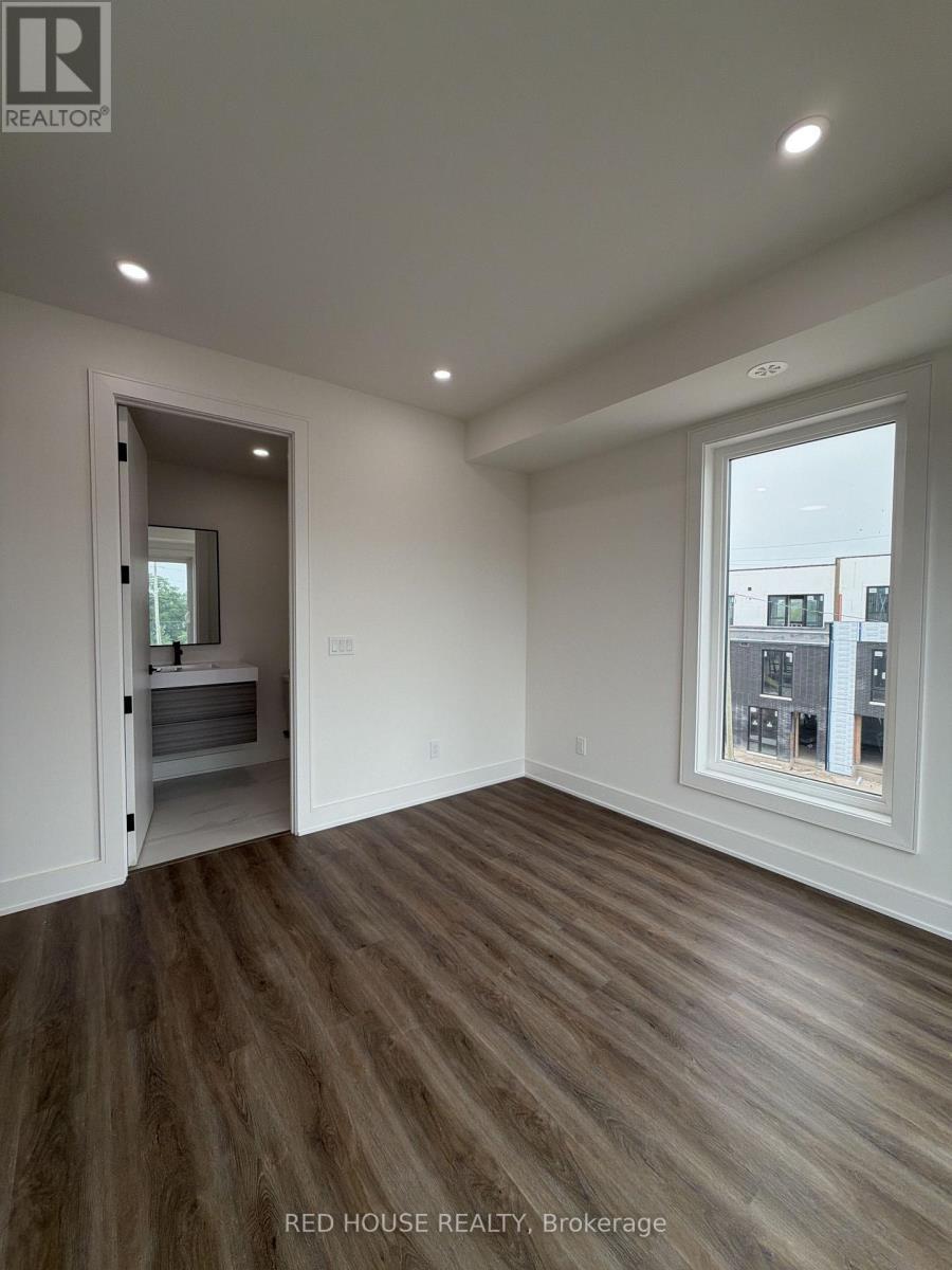177 Everett Common, St. Catharines, ON - Indoor Photo Showing Other Room