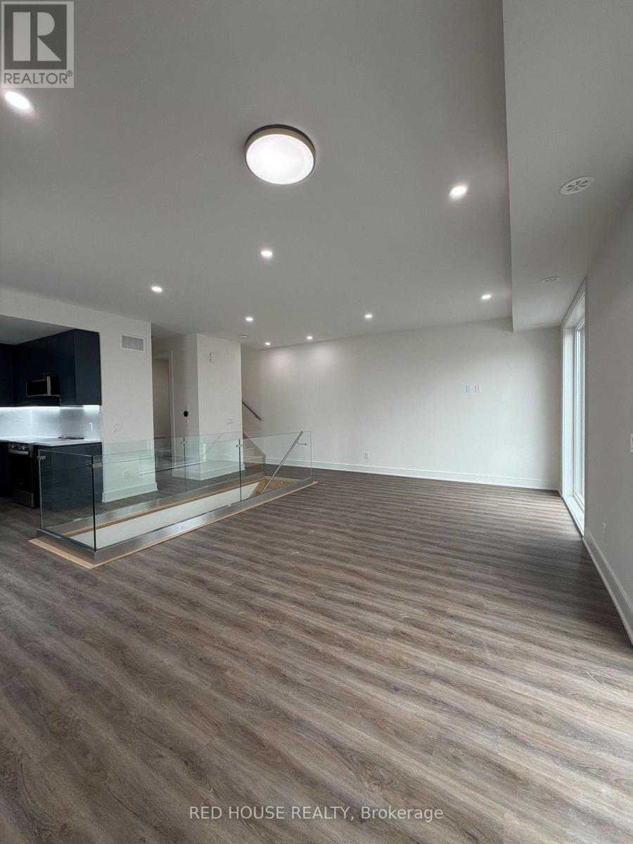 177 Everett Common, St. Catharines, ON - Indoor Photo Showing Other Room
