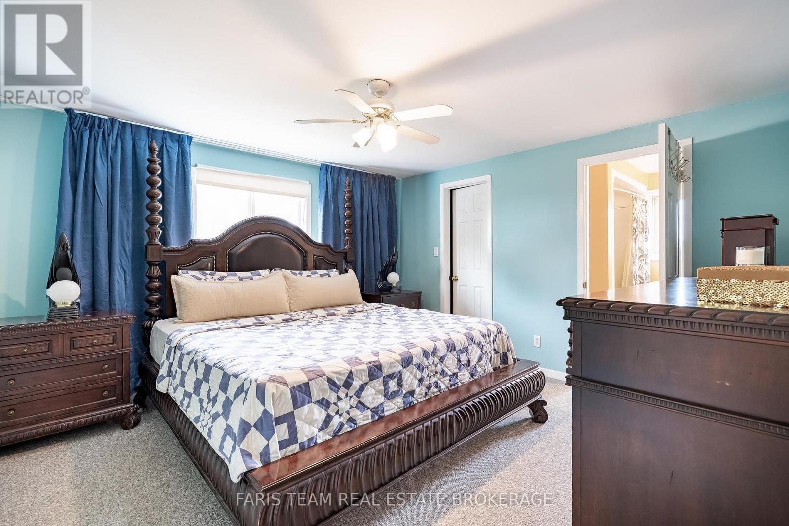 93 Silver Birch Crescent, Tay, ON - Indoor Photo Showing Bedroom