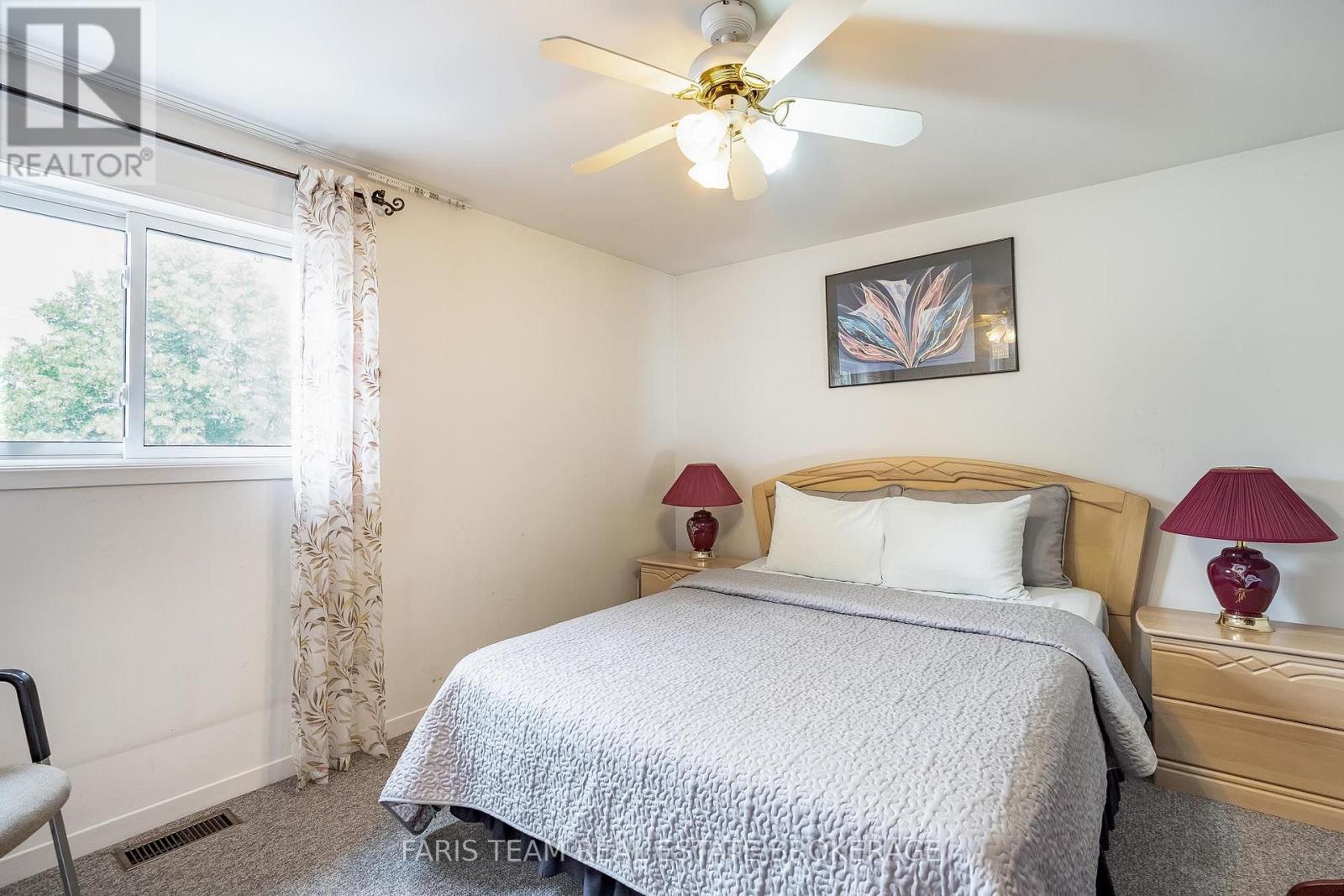 93 Silver Birch Crescent, Tay, ON - Indoor Photo Showing Bedroom