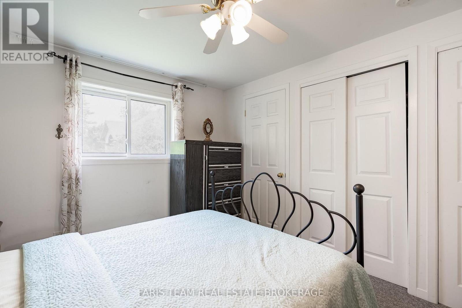 93 Silver Birch Crescent, Tay, ON - Indoor Photo Showing Bedroom