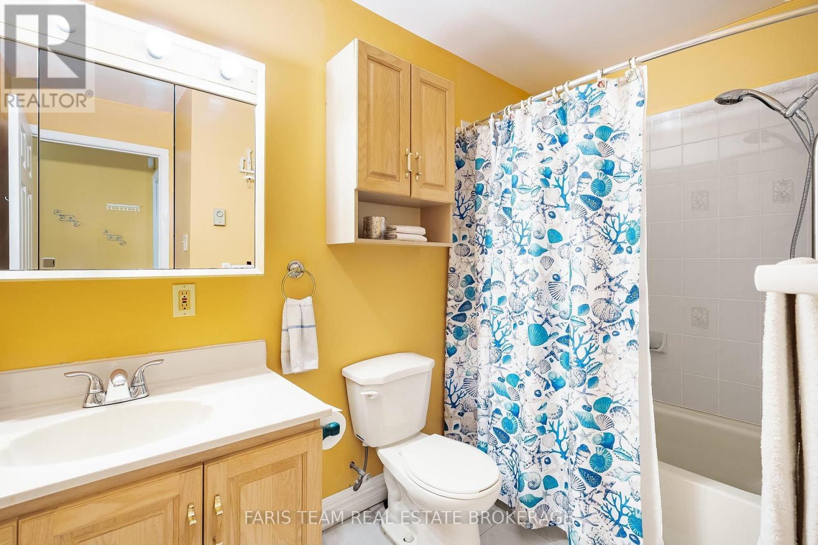 93 Silver Birch Crescent, Tay, ON - Indoor Photo Showing Bathroom
