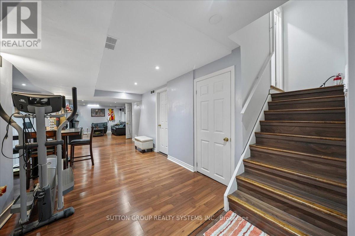 3348 Sunlight Street, Mississauga, ON - Indoor Photo Showing Other Room