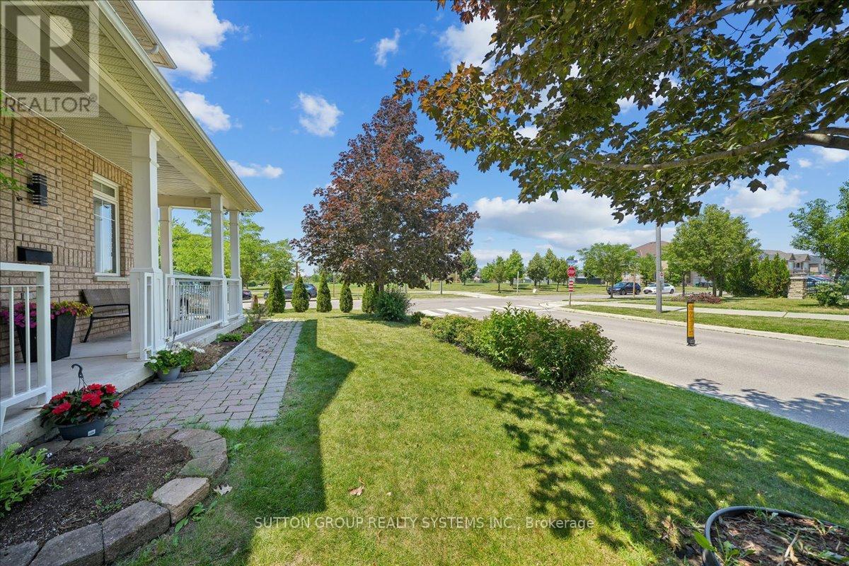 3348 Sunlight Street, Mississauga, ON - Outdoor