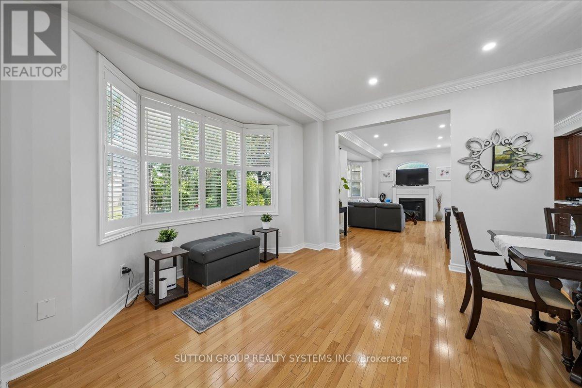 3348 Sunlight Street, Mississauga, ON - Indoor
