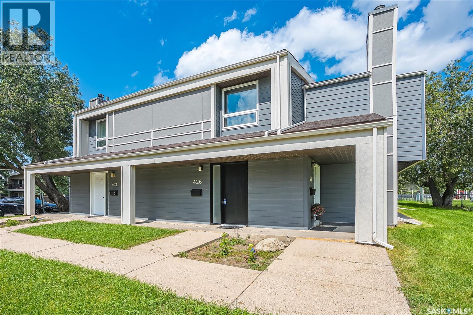 426 425 115Th Street E, Saskatoon, SK - Outdoor With Deck Patio Veranda