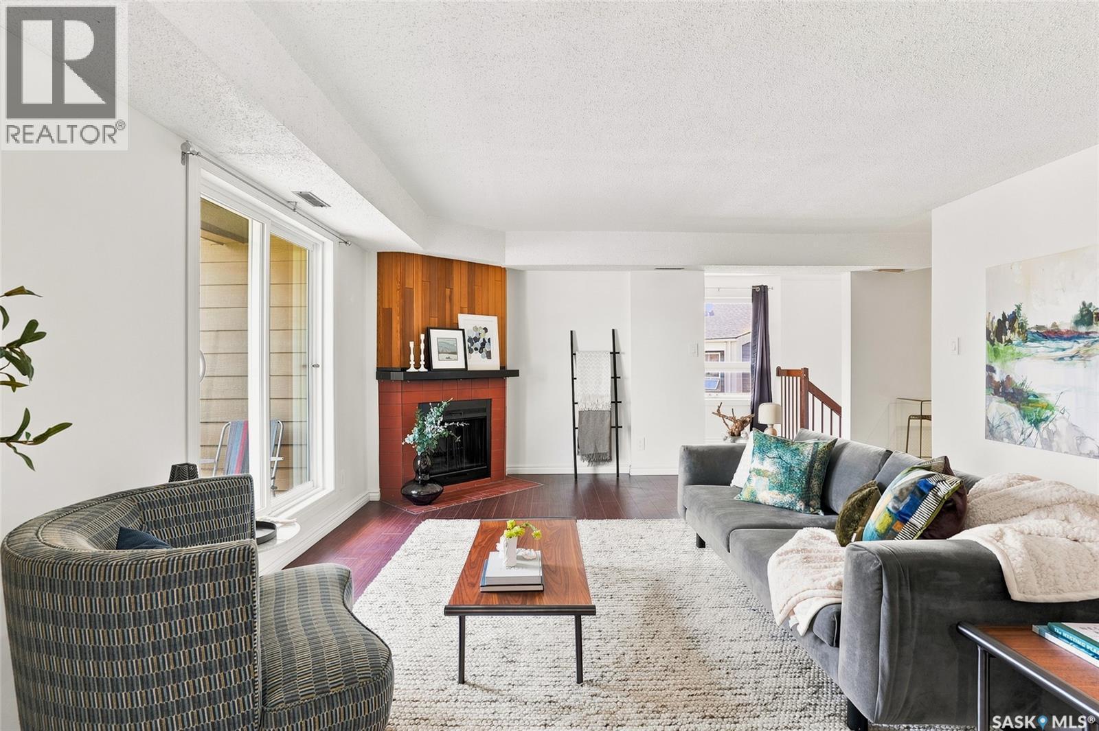 426 425 115Th Street E, Saskatoon, SK - Indoor Photo Showing Living Room