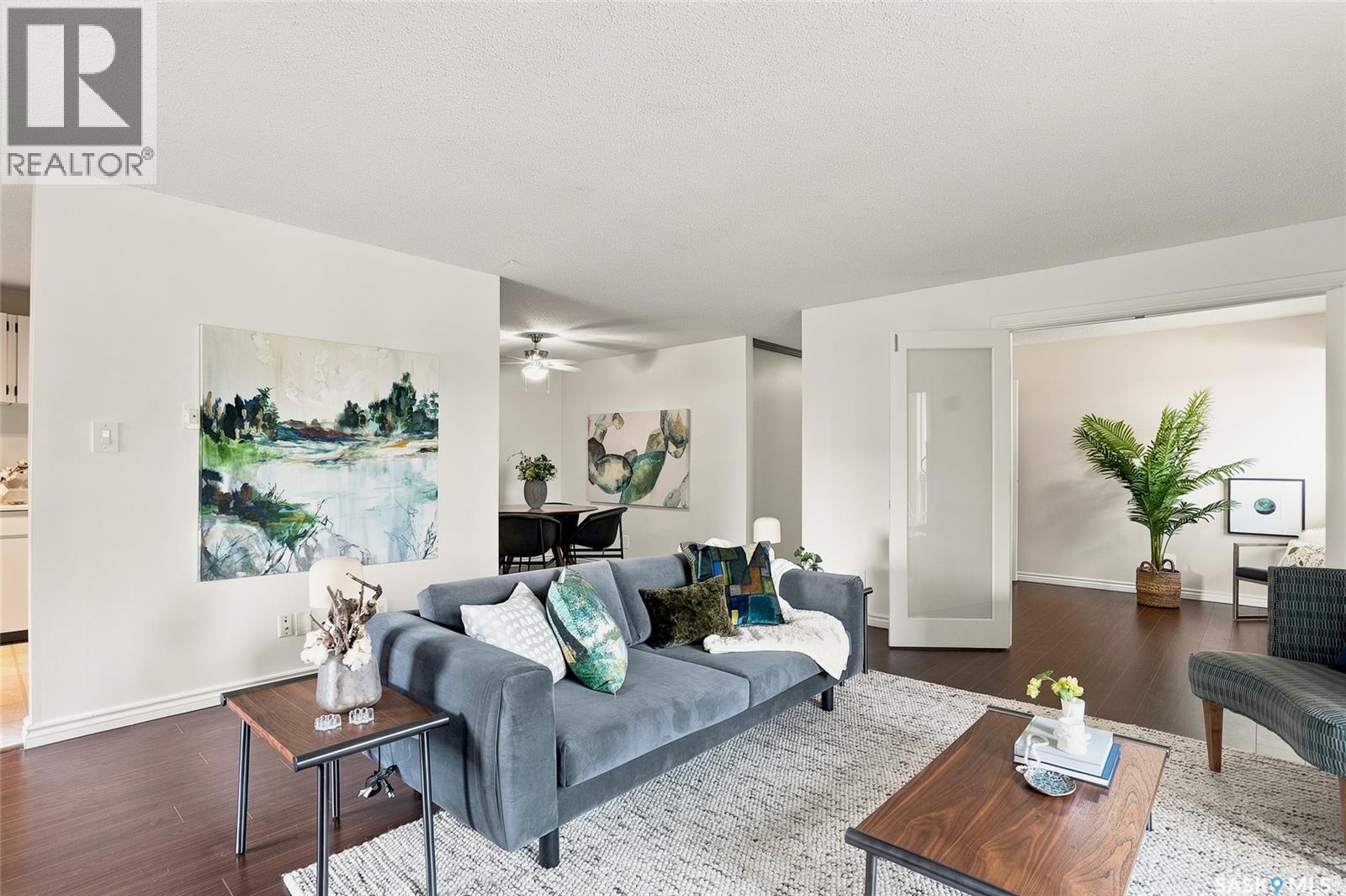 426 425 115Th Street E, Saskatoon, SK - Indoor Photo Showing Living Room