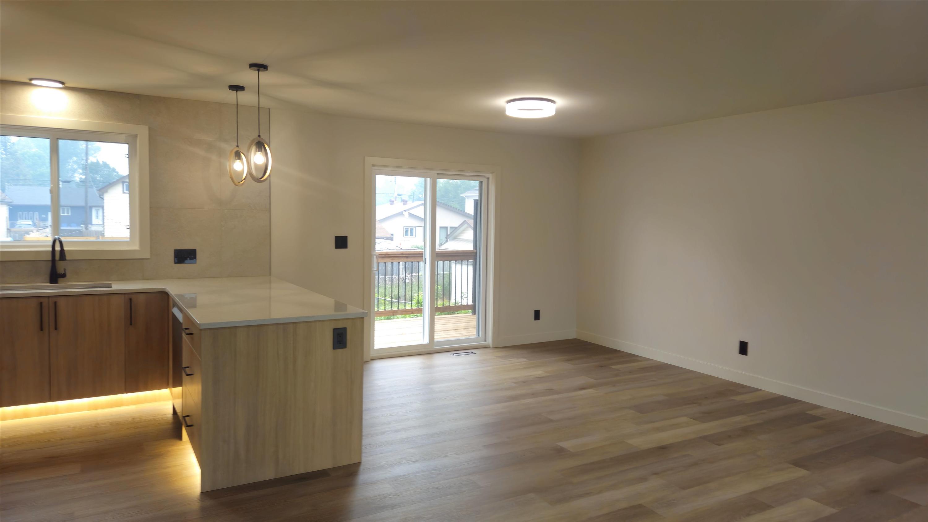 72 Brent Street, Thunder Bay, ON - Indoor Photo Showing Other Room
