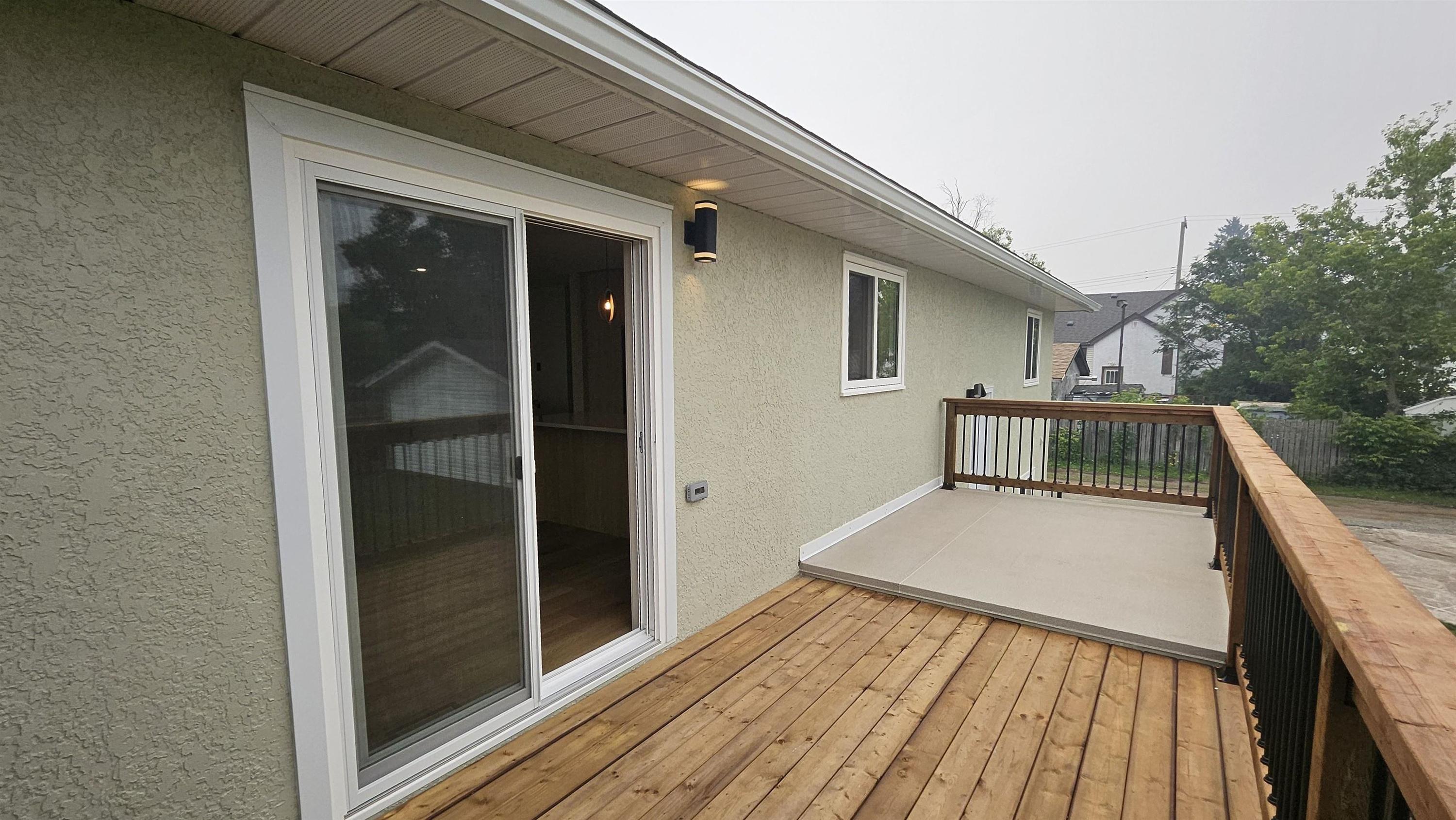 72 Brent Street, Thunder Bay, ON - Outdoor With Deck Patio Veranda With Exterior