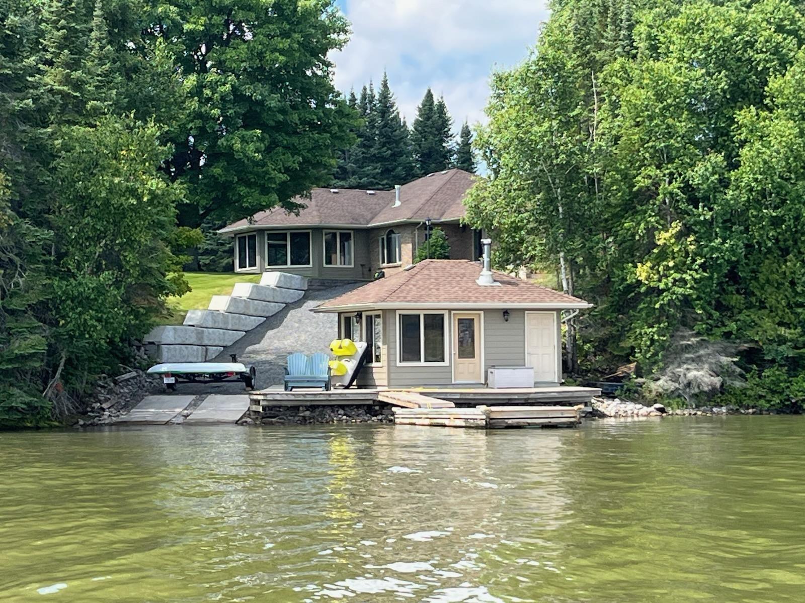 134 Davis Point Road, Dryden, ON