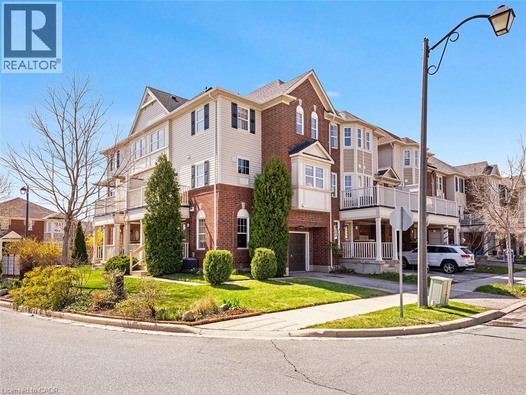 656 Frank Place, Milton, ON - Outdoor With Facade