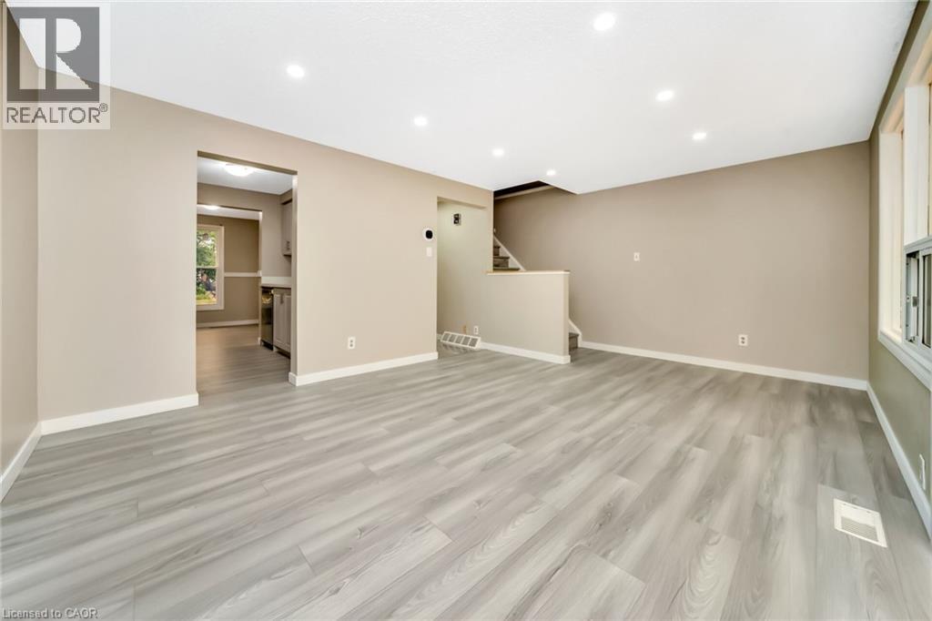 53 Burns Drive, Guelph, ON - Indoor