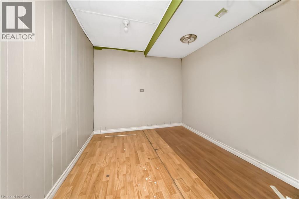 53 Burns Drive, Guelph, ON - Indoor Photo Showing Other Room