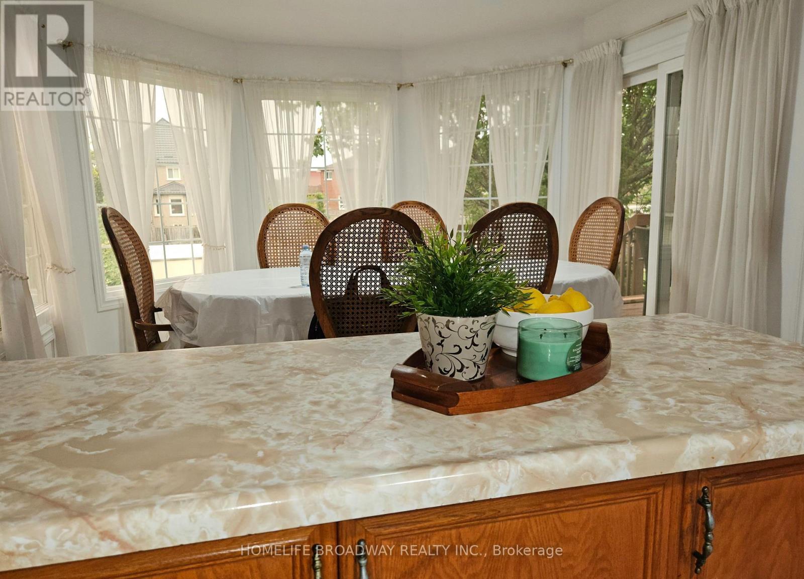 11 Perdue Court, Markham, ON - Indoor Photo Showing Dining Room