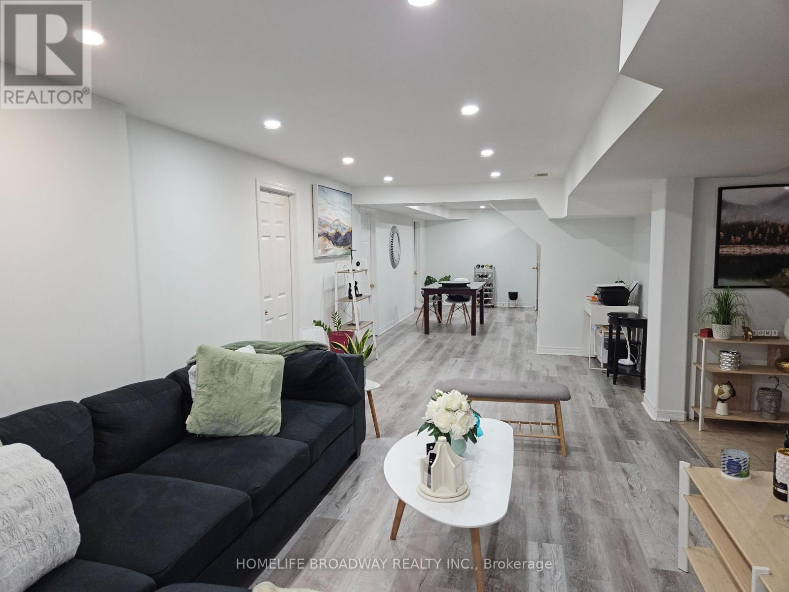 11 Perdue Court, Markham, ON - Indoor Photo Showing Living Room