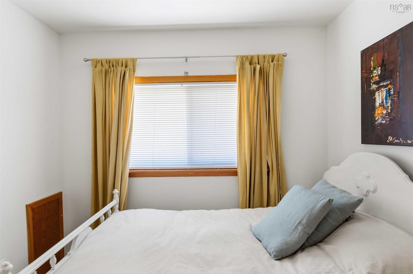 46 Campbell Avenue, Windsor, NS - Indoor Photo Showing Bedroom