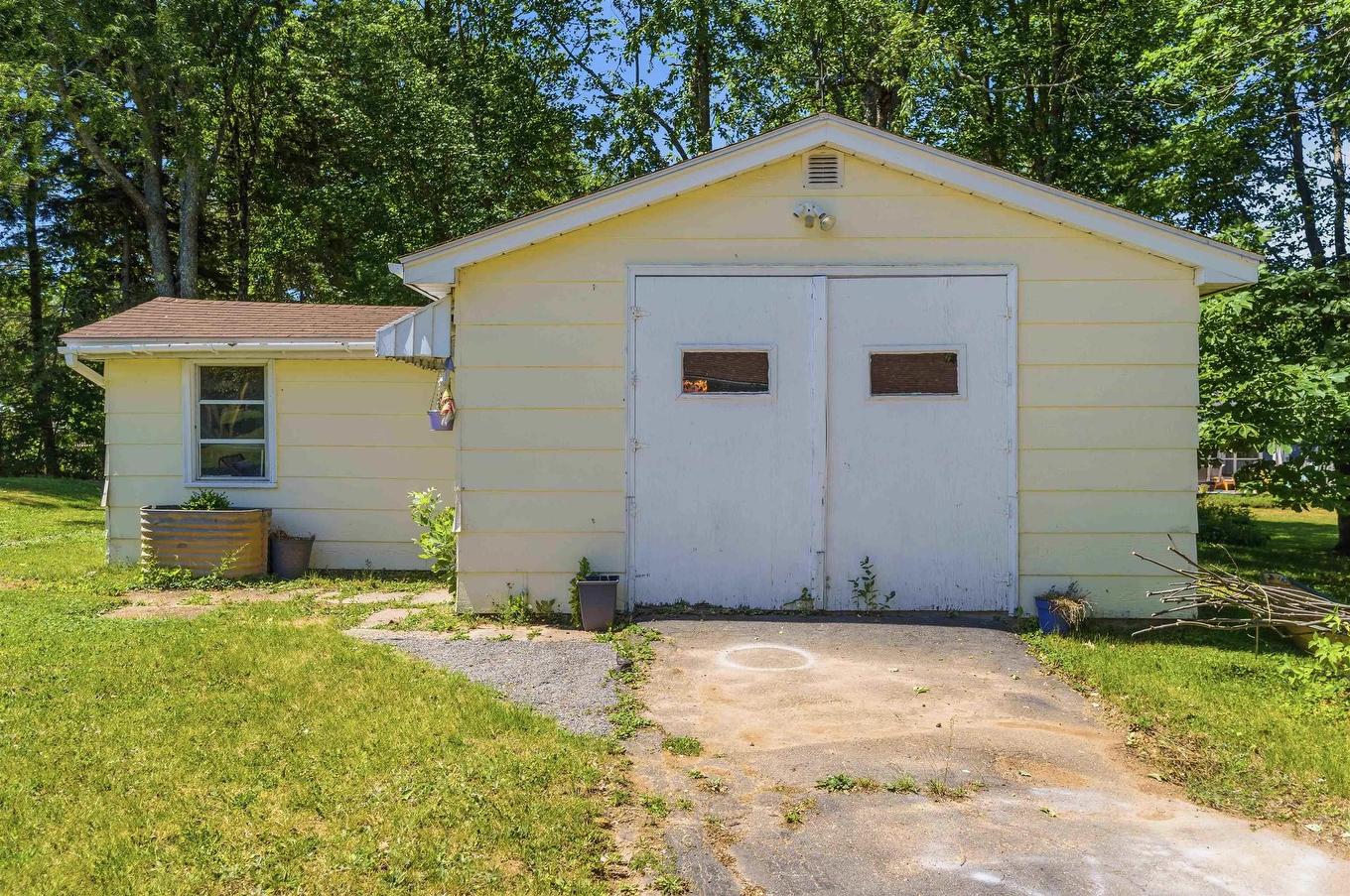 46 Campbell Avenue, Windsor, NS - Outdoor With Exterior