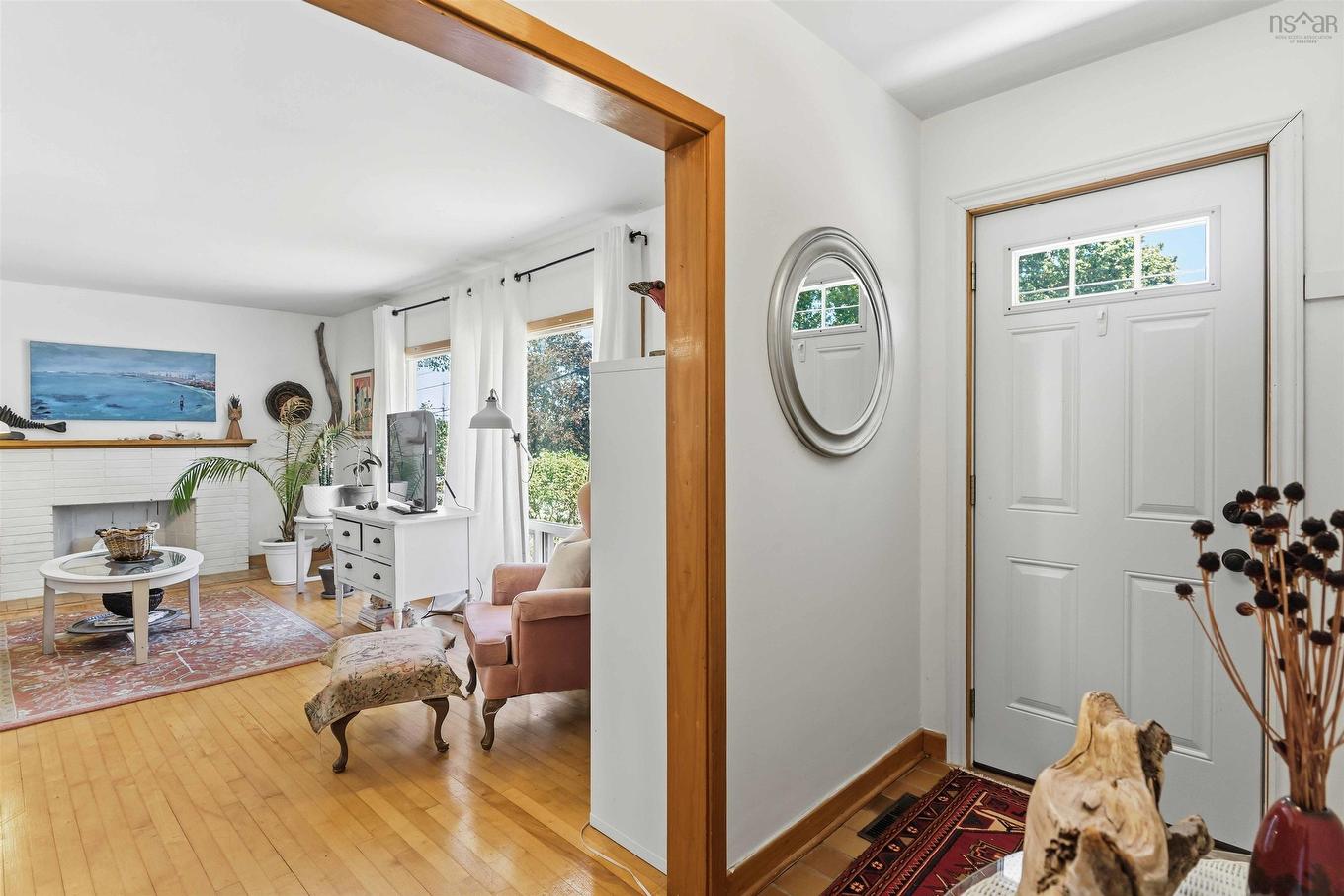 46 Campbell Avenue, Windsor, NS - Indoor