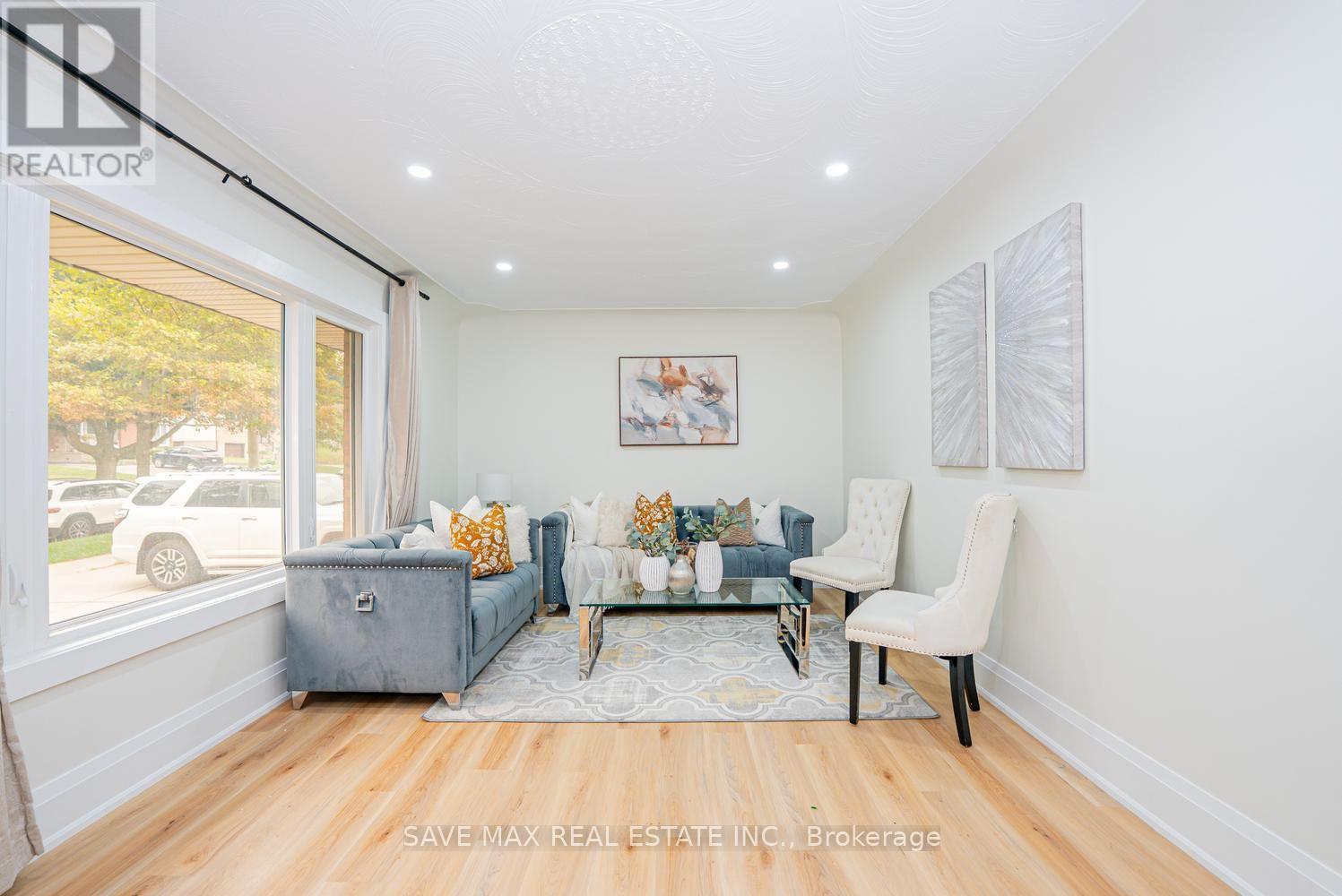 191 Clark Avenue, Kitchener, ON - Indoor