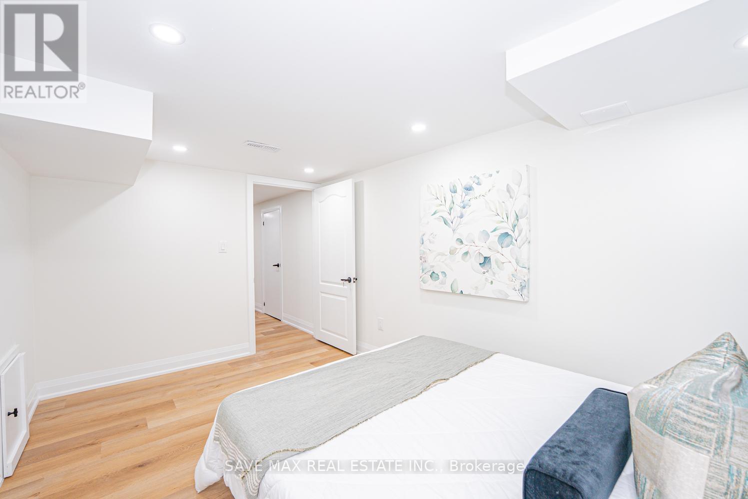 191 Clark Avenue, Kitchener, ON - Indoor Photo Showing Bedroom