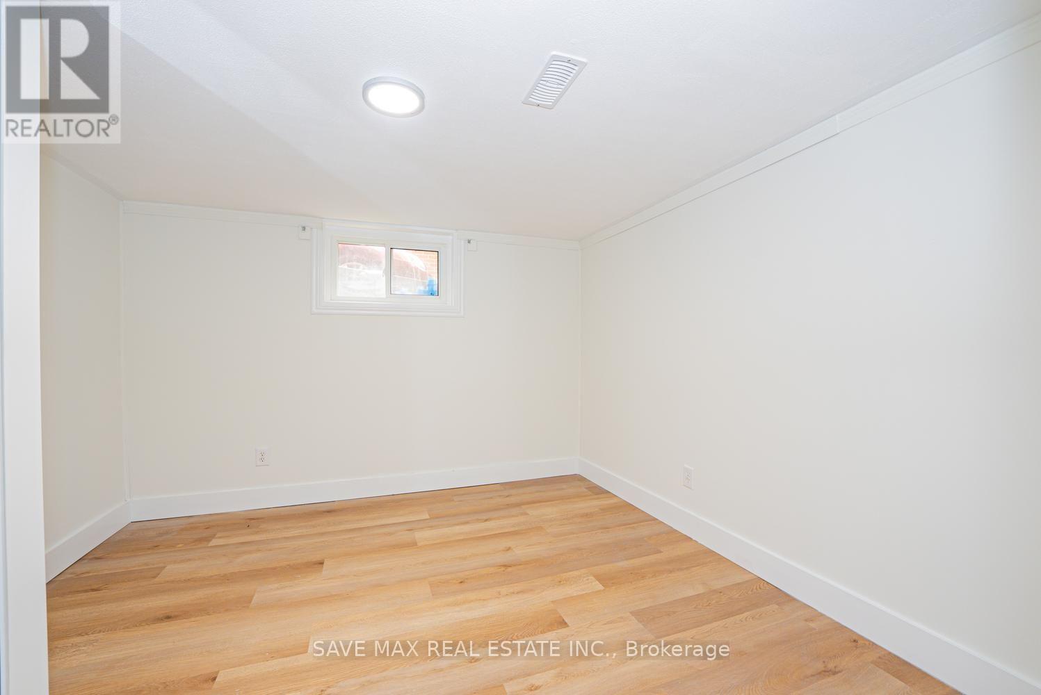 191 Clark Avenue, Kitchener, ON - Indoor Photo Showing Other Room