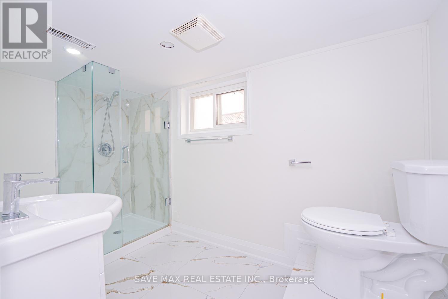 191 Clark Avenue, Kitchener, ON - Indoor Photo Showing Bathroom
