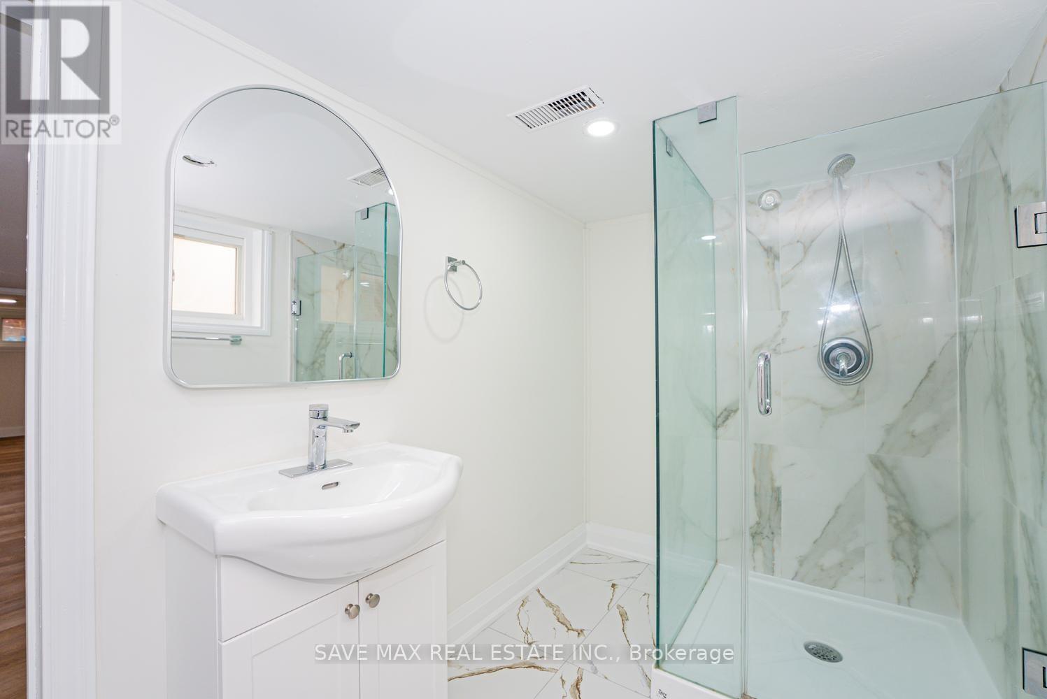 191 Clark Avenue, Kitchener, ON - Indoor Photo Showing Bathroom