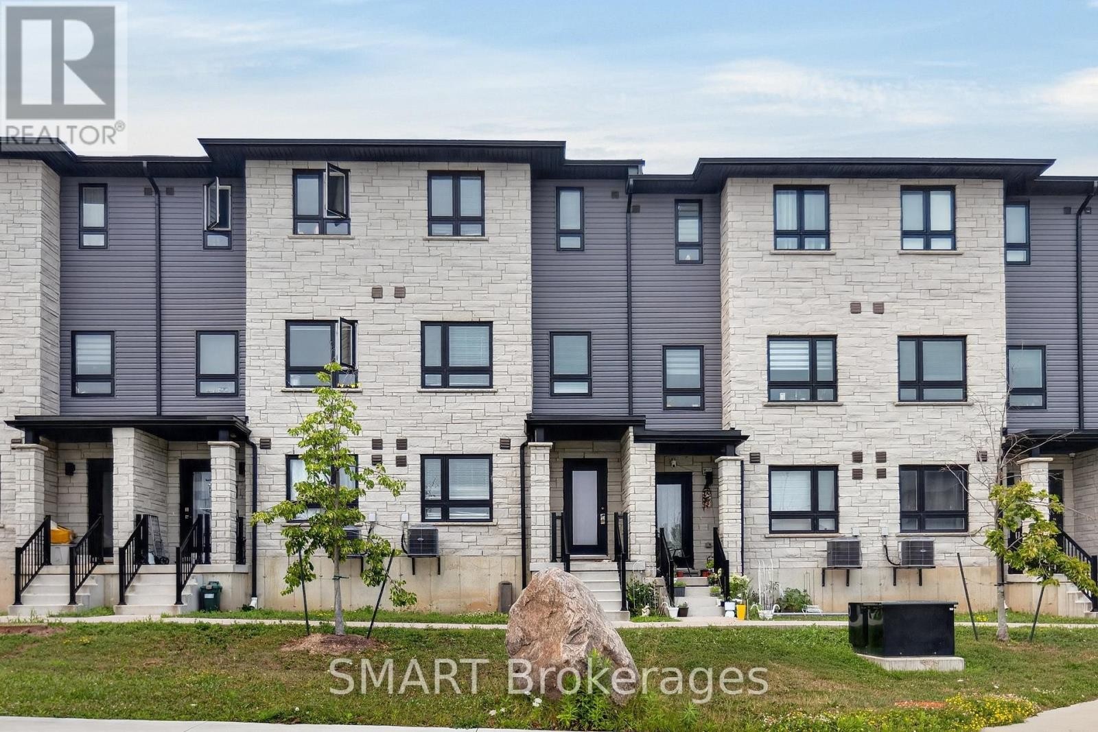 10 - 51 Sparrow Avenue, Cambridge, ON - Outdoor With Facade