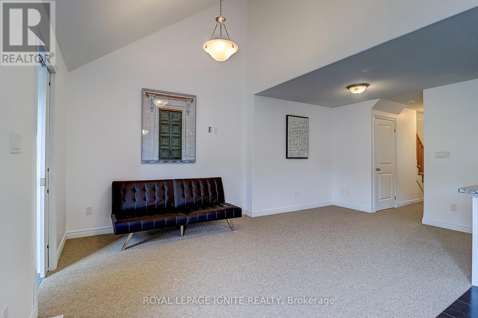 931 Broadway Boulevard, Peterborough, ON - Indoor Photo Showing Other Room