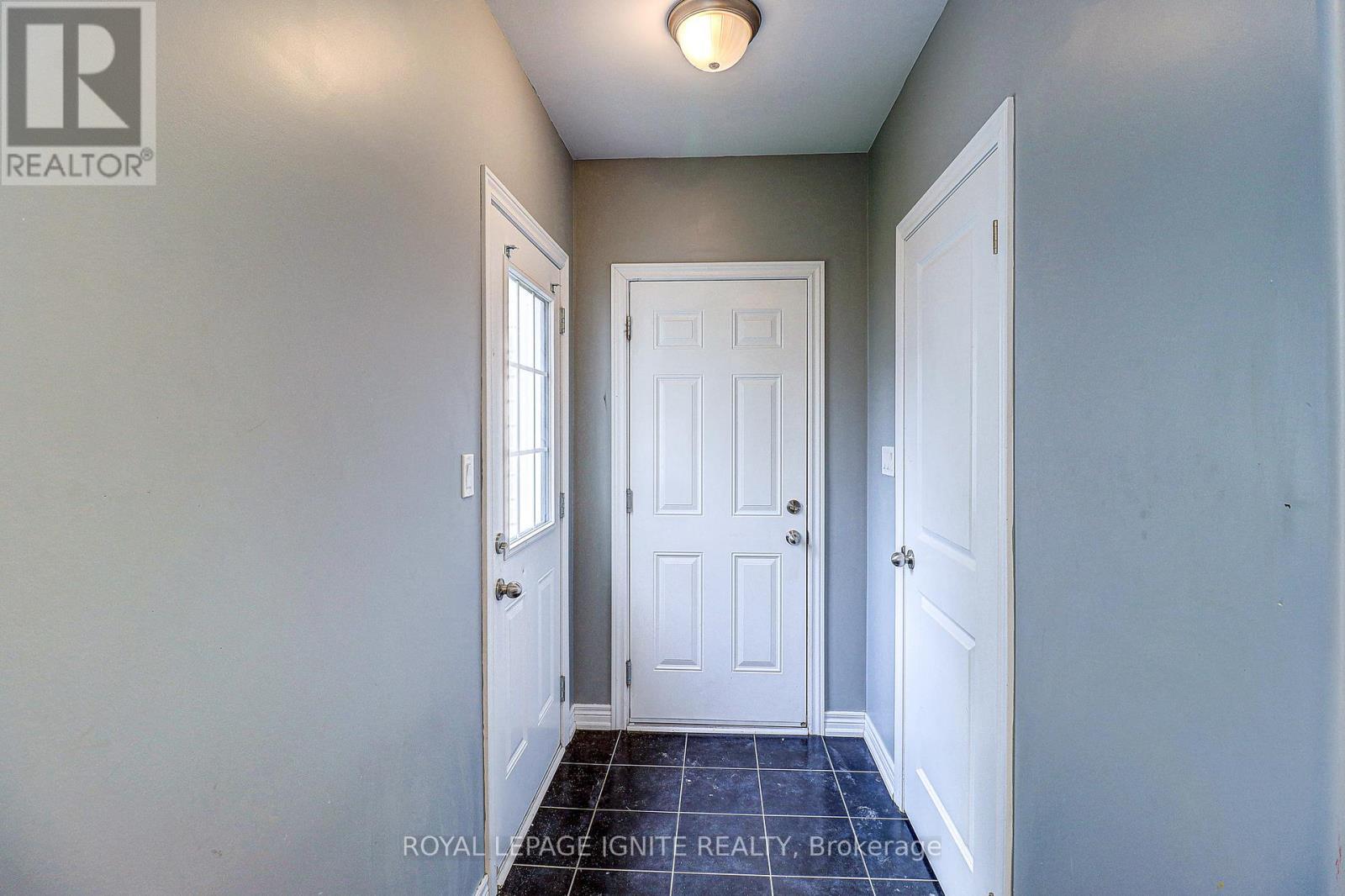 931 Broadway Boulevard, Peterborough, ON - Indoor Photo Showing Other Room