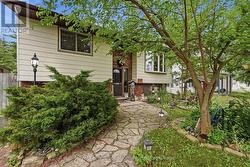 488 MAPLE STREET Collingwood, ON L9Y 2S5