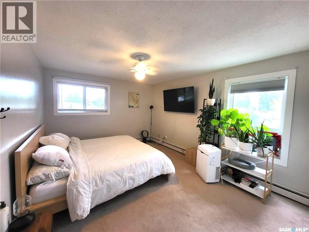 1026 425 115Th Street E, Saskatoon, SK - Indoor Photo Showing Bedroom