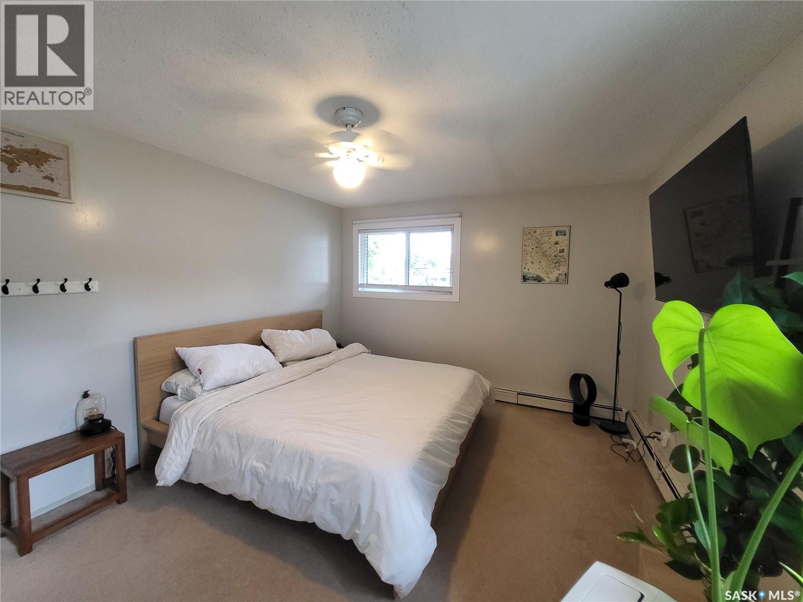 1026 425 115Th Street E, Saskatoon, SK - Indoor Photo Showing Bedroom