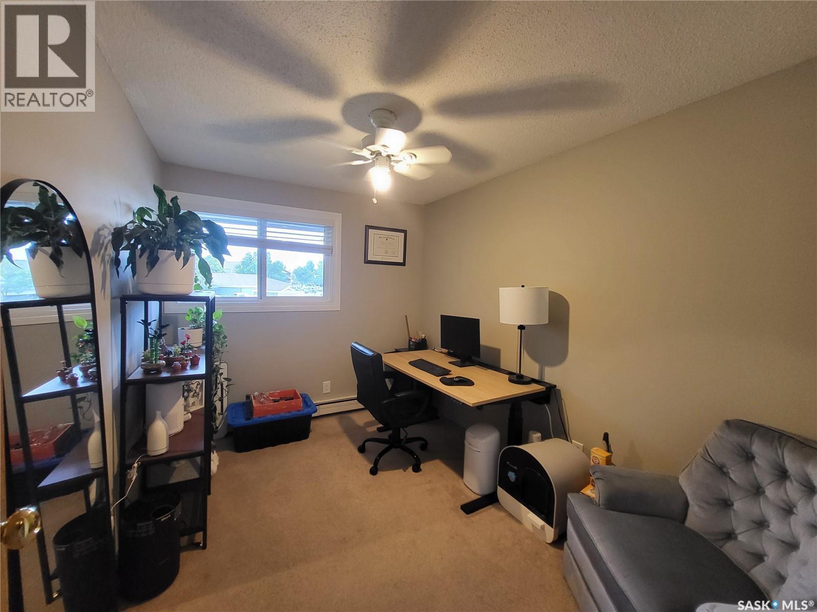 1026 425 115Th Street E, Saskatoon, SK - Indoor Photo Showing Office