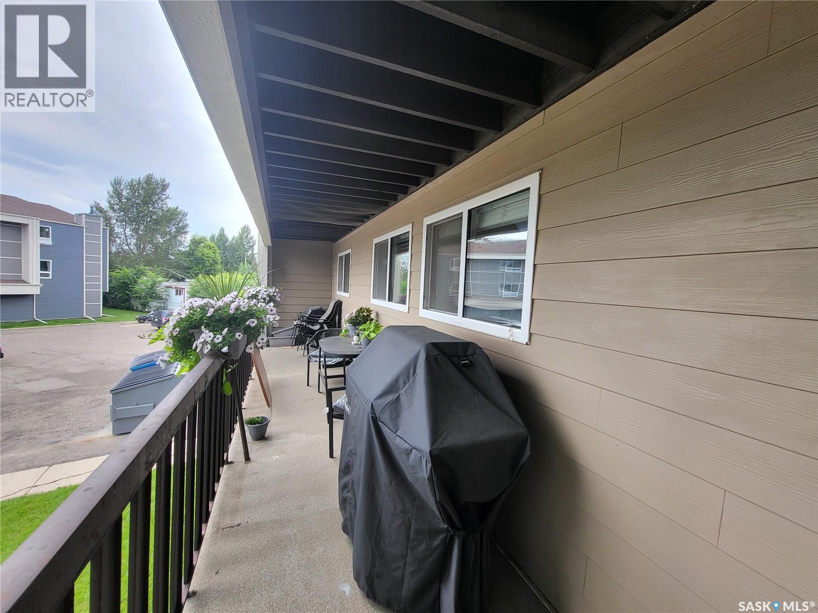 1026 425 115Th Street E, Saskatoon, SK - Outdoor With Exterior