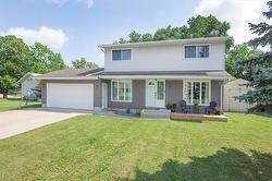 4 Schultz RD Pinawa, MB R0E 1L0